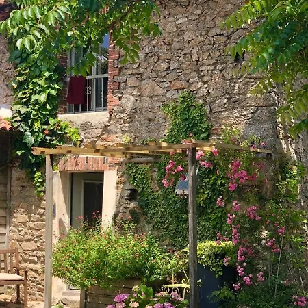 La Blanchisserie Bed and Breakfast Le Puy-Saint-Bonnet