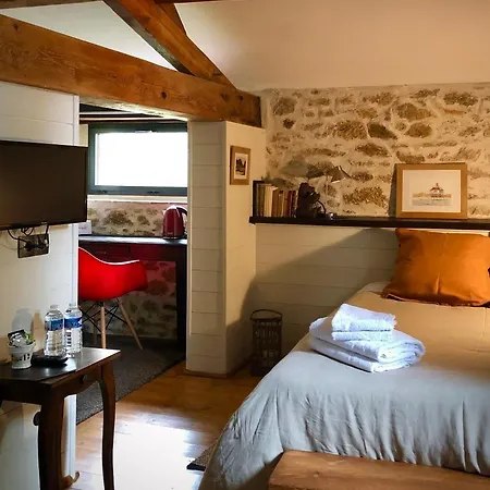 La Blanchisserie Nocleg ze śniadaniem Le Puy Saint-Bonnet