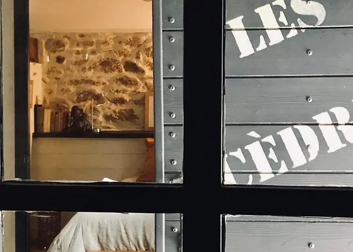 Alojamento de Acomodação e Pequeno-almoço La Blanchisserie